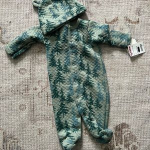 NWT 0-3 M pajama set